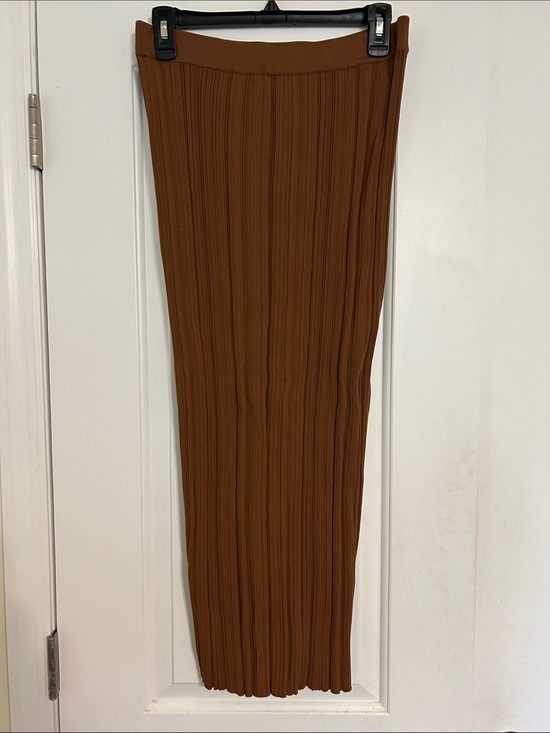 Zara Dresses & Skirts - Zara Ribbed Maxi Skirt in Warm Brown